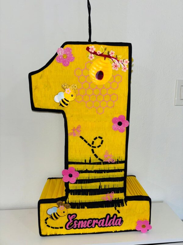 Piñata Número 1 Abejas y Panal Personalizada